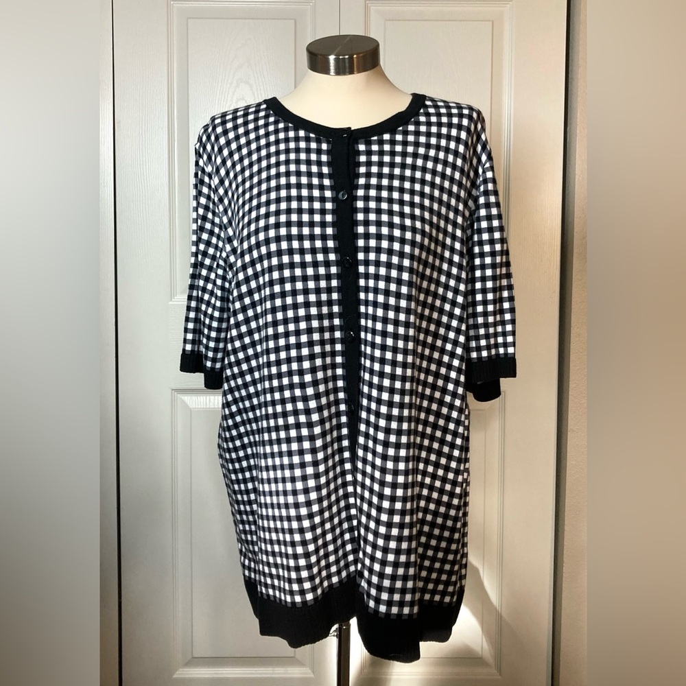 Christopher & Banks Short Sleeve Cardigan Women’s 2X black and white plaid.